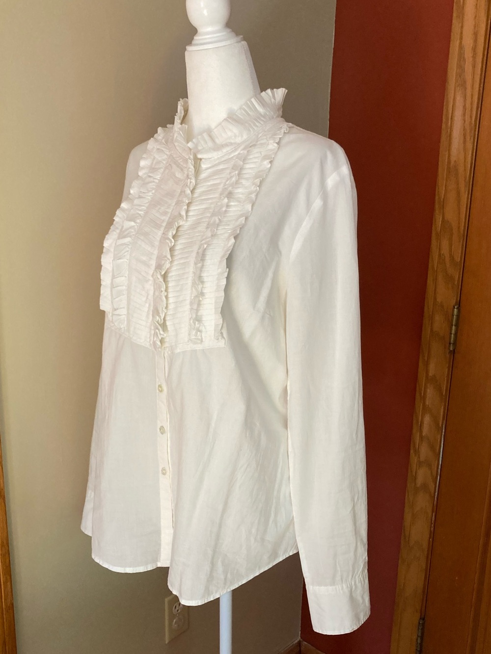 J. Crew White Ruffled Button-Front Blouse Size 8 - Picture 4 of 10